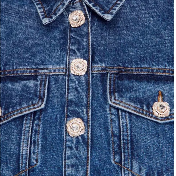 Sandro - Picture 5 of 6